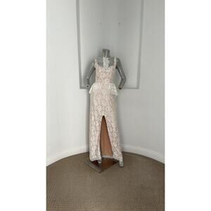 Unbraded  Sleeveless Peplum Maxi Lace  White Dress  Made In Italy Size S